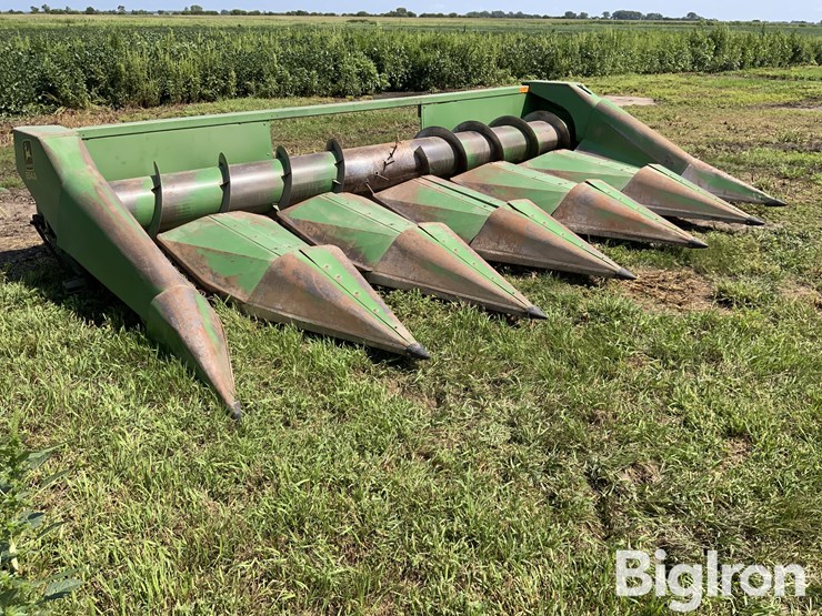 1982-john-deere-654a-image-3