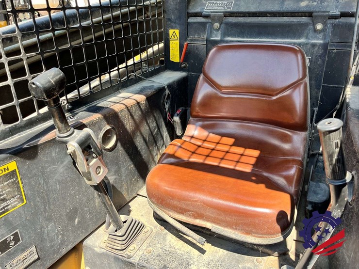 1995-new-holland-lx885-turbo-image-28