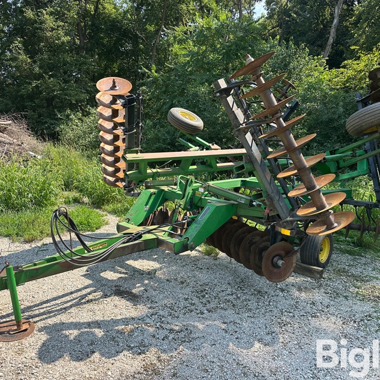 JOHN DEERE 630