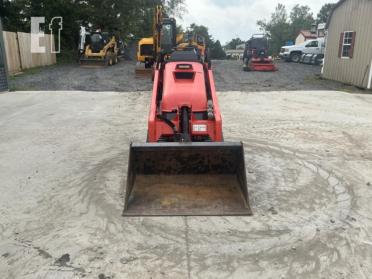 2023-kubota-scl1000-image-7