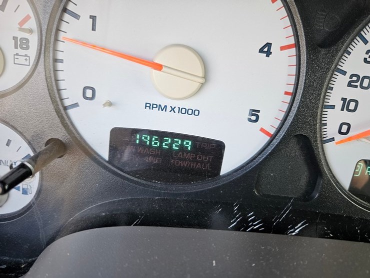 2004-dodge-ram-2500-image-34