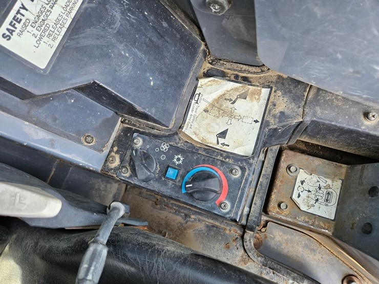 takeuchi-tl140-image-33