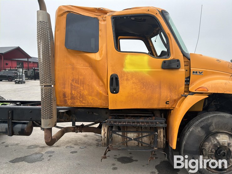 2019-massey-ferguson-730-image-20