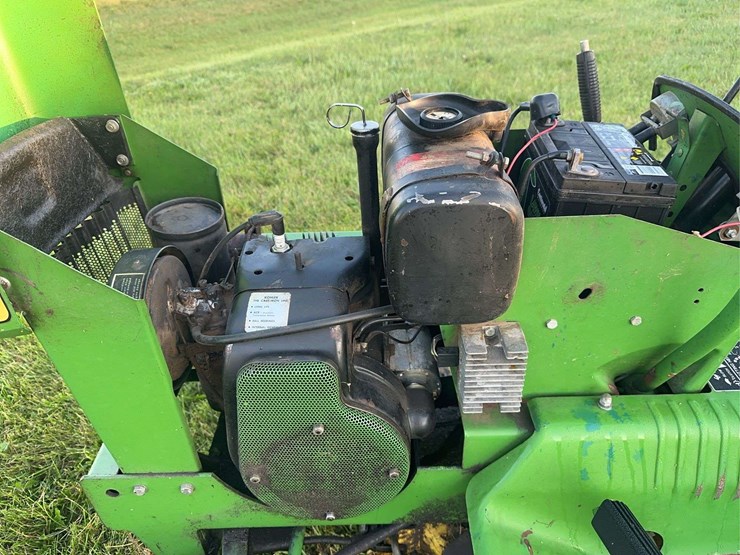 john-deere-110-image-11