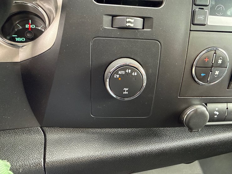 2013-chevrolet-silverado-1500-image-20