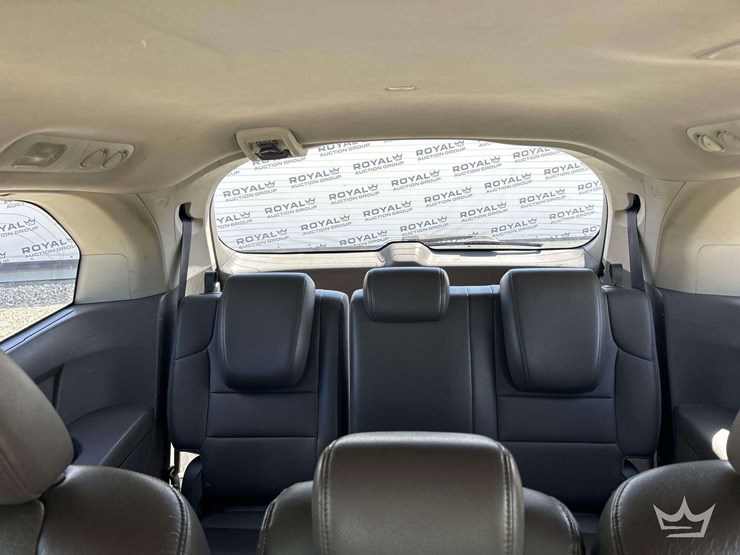 2011-honda-odyssey-image-23