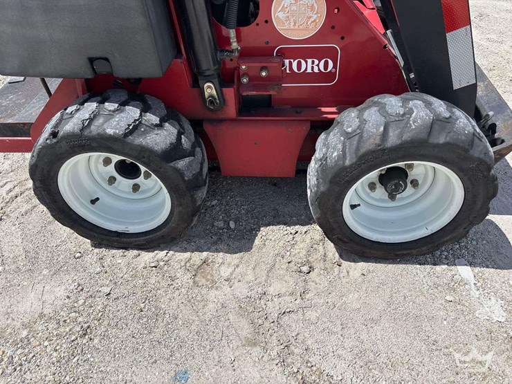 2003-toro-dingo-220-image-11