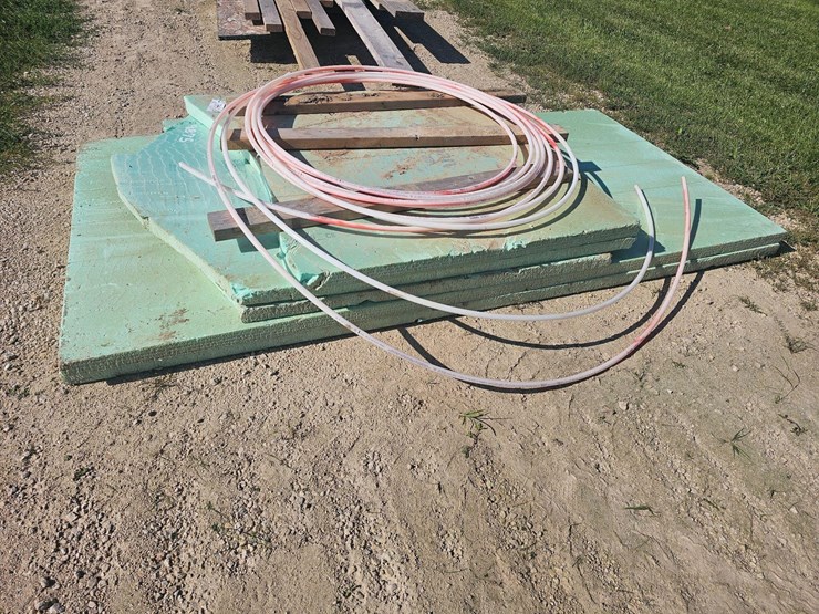 misc-pieces-of-styrofoam-insulation-image-3
