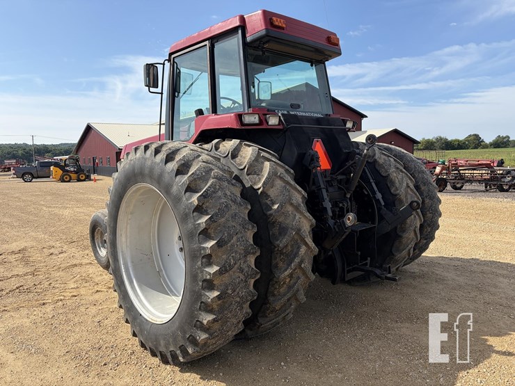 1992-case-ih-7110-image-3