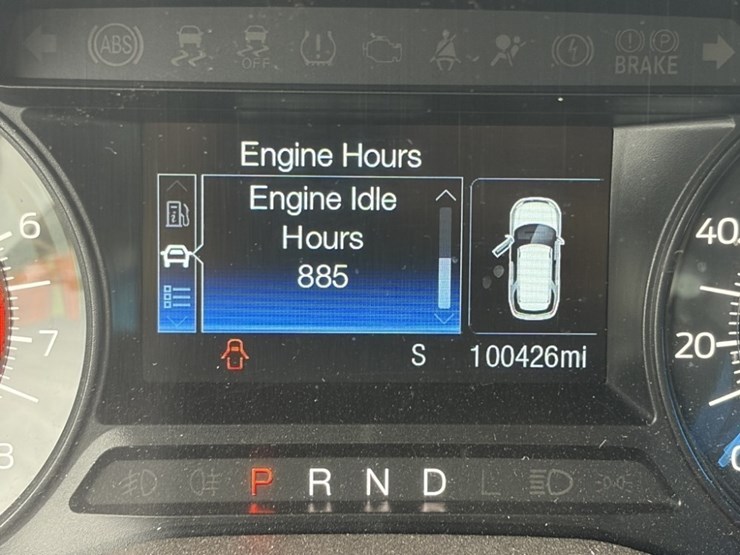 2018-ford-explorer-image-28