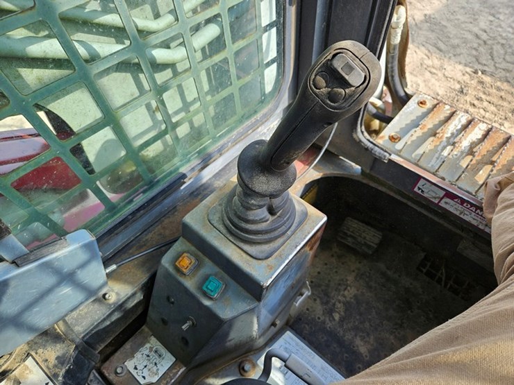 takeuchi-tl140-image-28