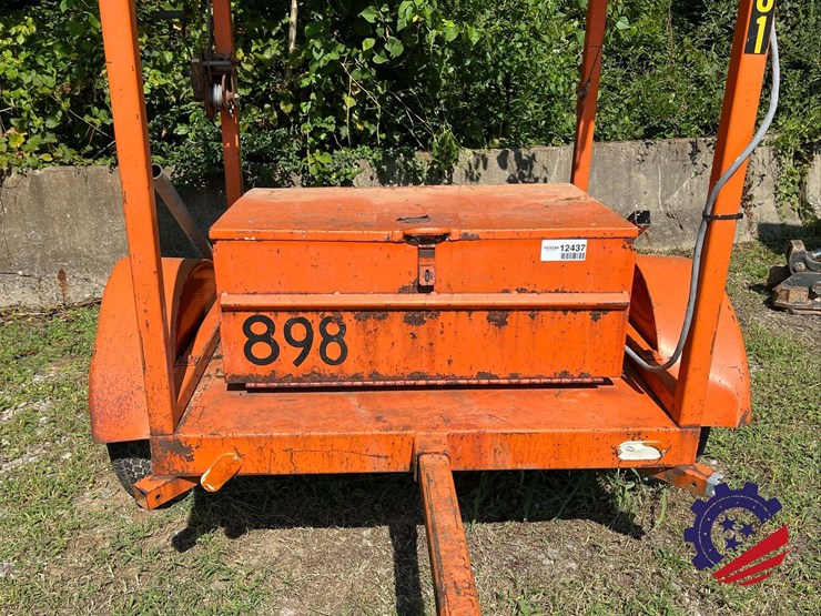 psc-arrowmaster-vi-1500-solar-powered-/-towable-arrow-board-image-12
