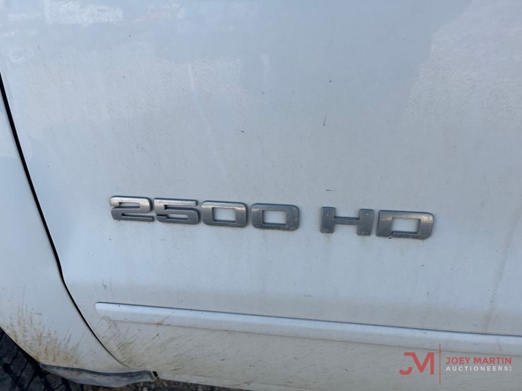 2018-chevrolet-2500-image-6