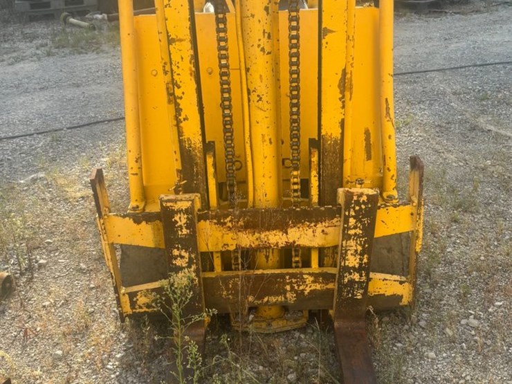 caterpillar-t40b-image-5