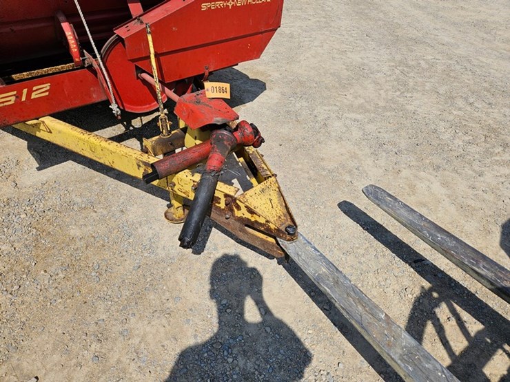 new-holland-512-image-9