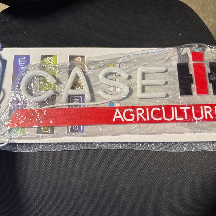 #1039 • Case IH LED sign