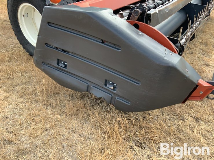 hesston-8250-image-15