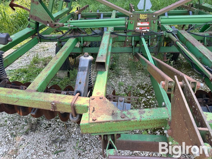 john-deere-724-image-17