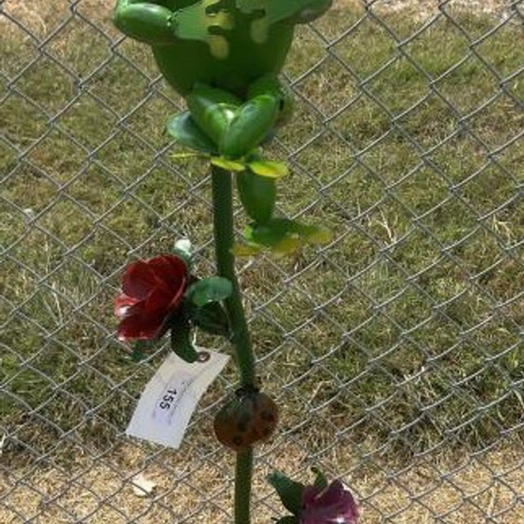 #155 • Metal Art - Frog w/Umbrella, Flower & Lady Bug