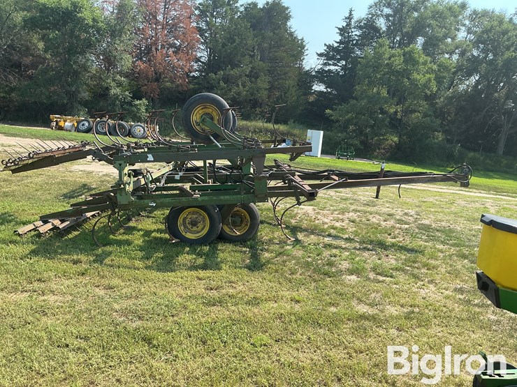 john-deere-26-image-4