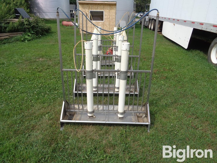 stainless-steel-tube-feeders-image-2