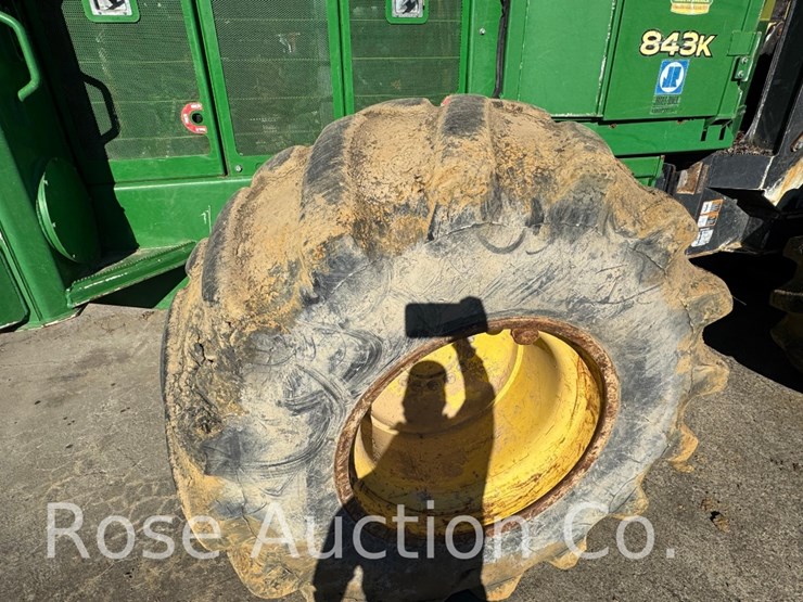 deere-843k-image-6