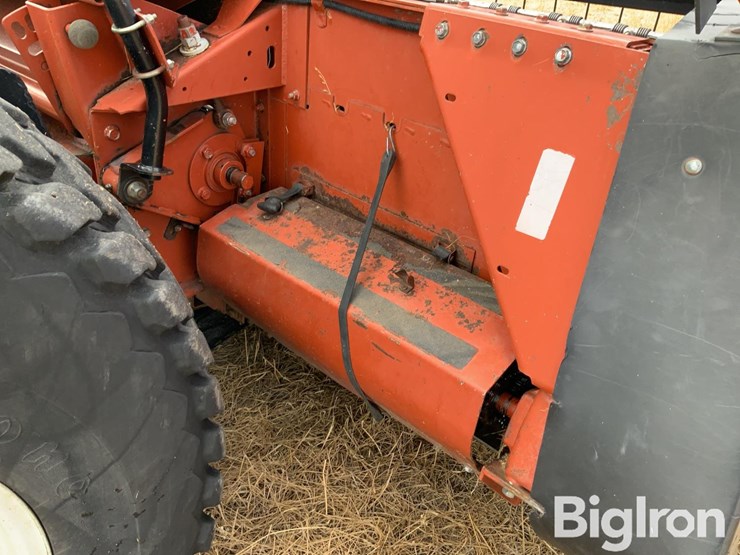 hesston-8250-image-18