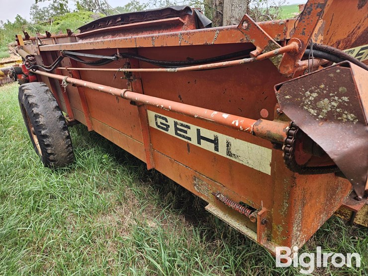gehl-250-image-18