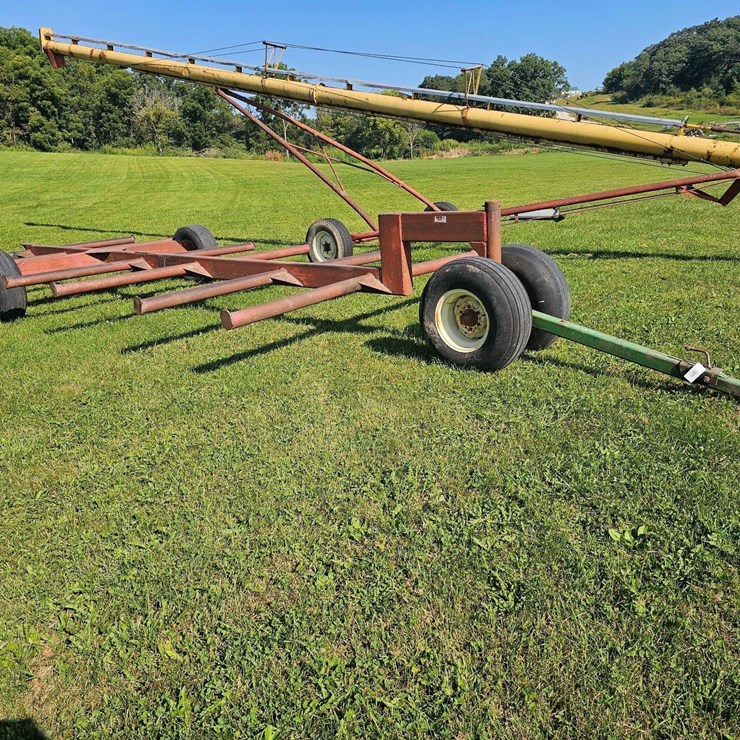 6 Bale Trailer