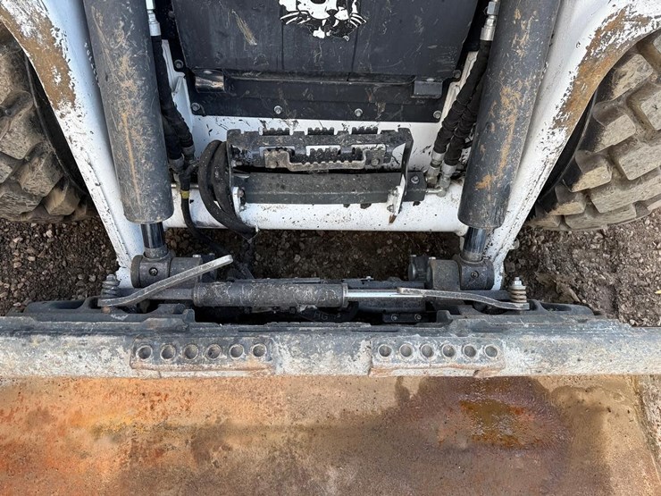 2023-bobcat-s86-image-10