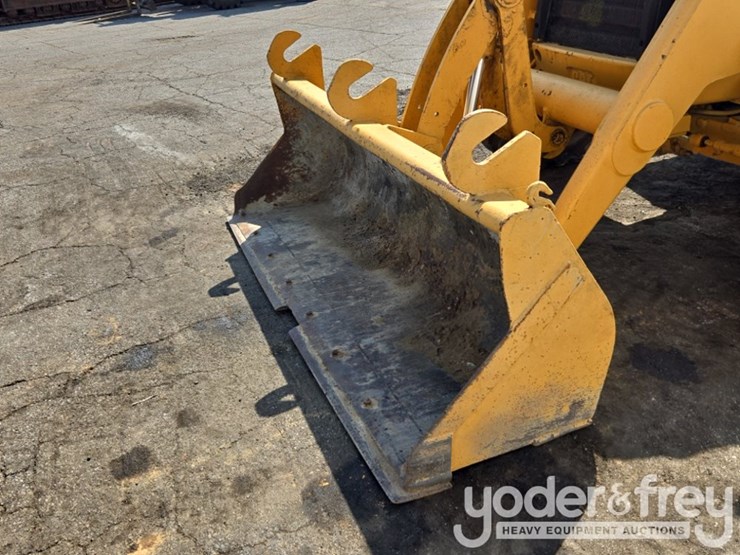 caterpillar-416c-image-15