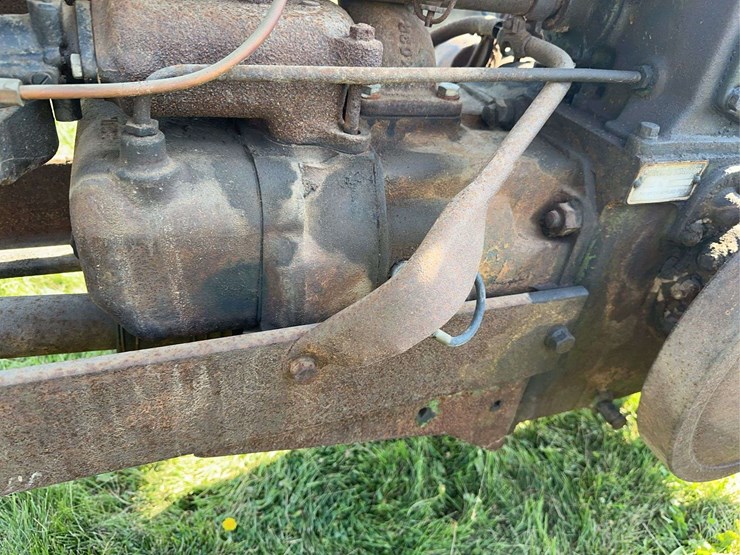john-deere-b-image-13
