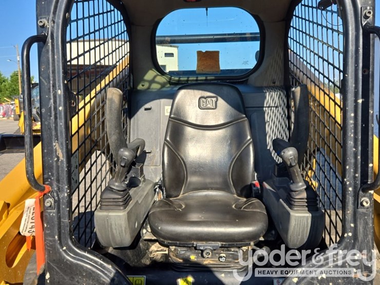 2023-caterpillar-289d3-image-22