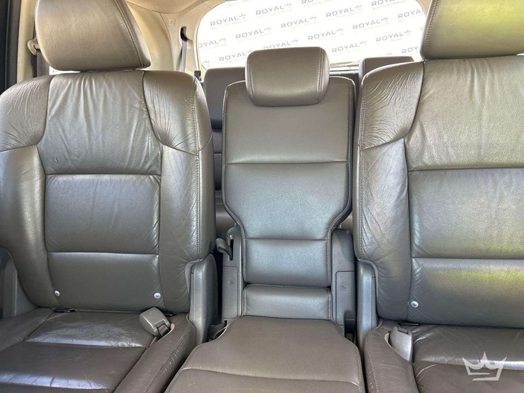 2011-honda-odyssey-image-22