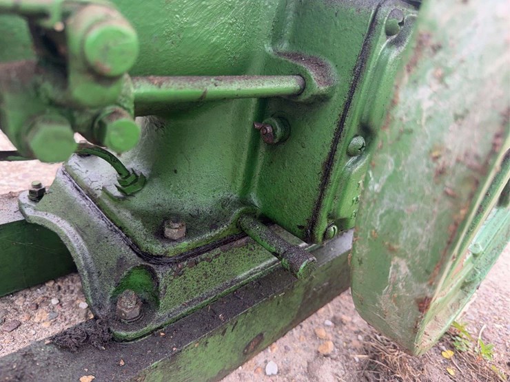 john-deere-112-image-12