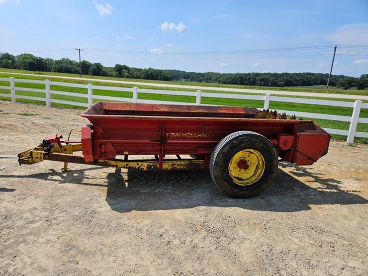 new-holland-512-image-2