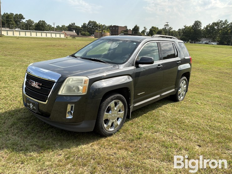 2011-gmc-terrain-image-1