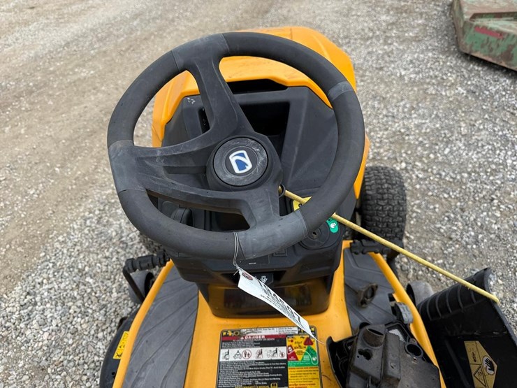 2015-cub-cadet-xt1-lt42-image-18