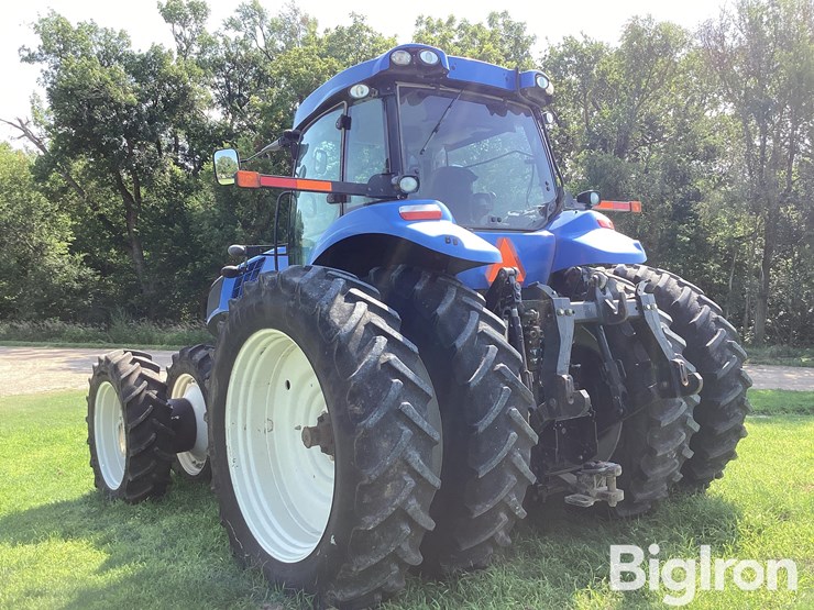 2013-new-holland-t8.360-image-7