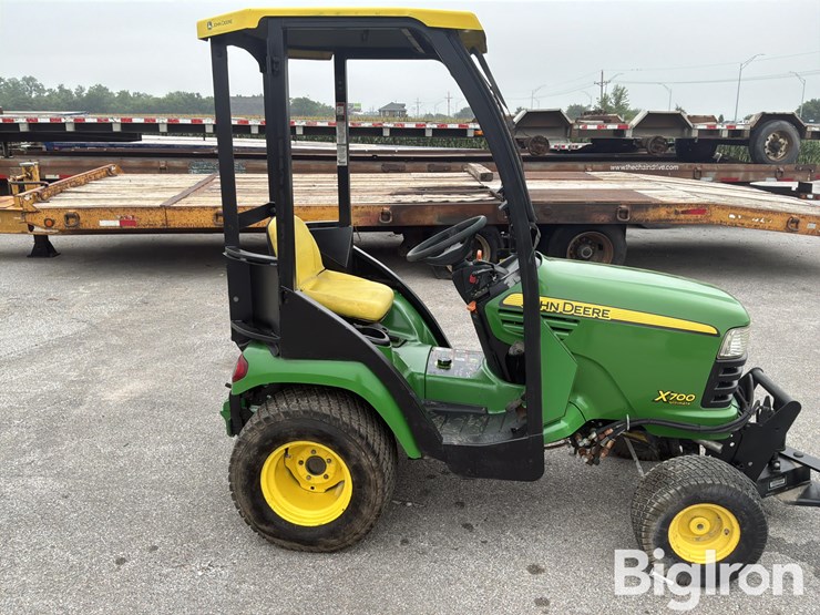 2009-john-deere-x700-image-18