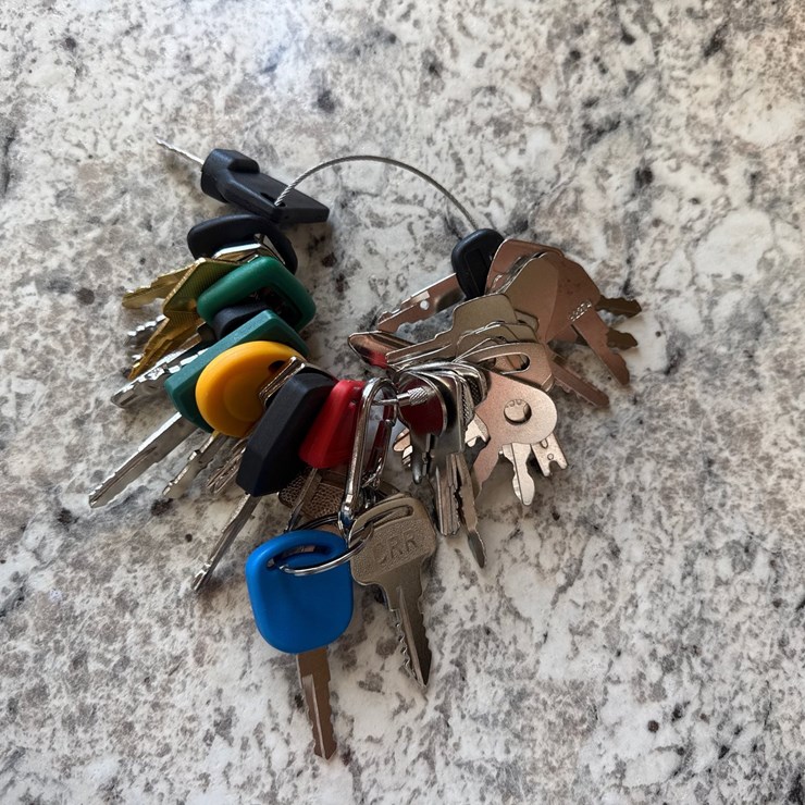 #1092 • Equipment key set