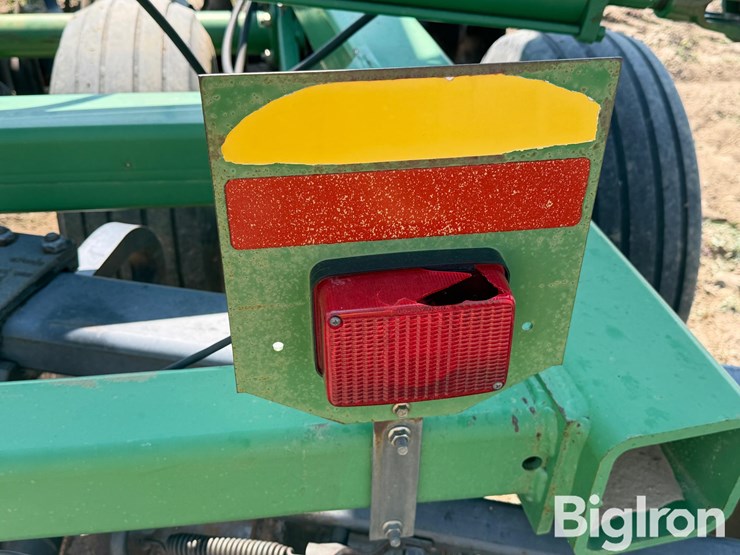 john-deere-637-image-12