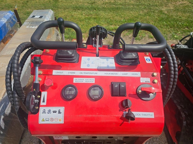 unused-sd-launch-sdll60-mini-skid-steer-image-5