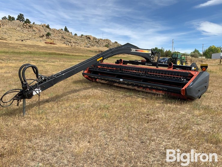 hesston-1270-image-1