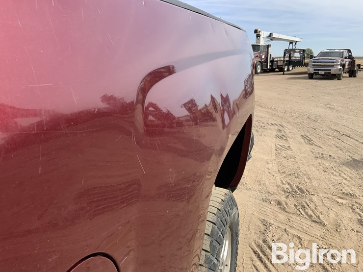 2015-chevrolet-silverado-2500-image-11