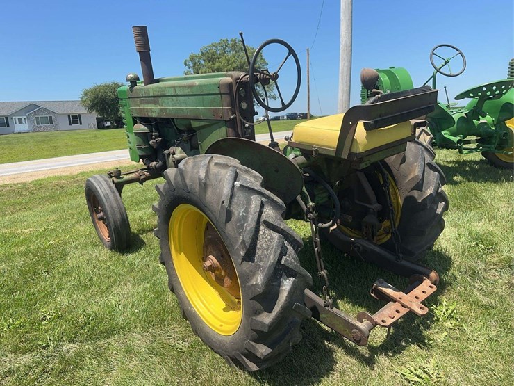 john-deere-m-image-3