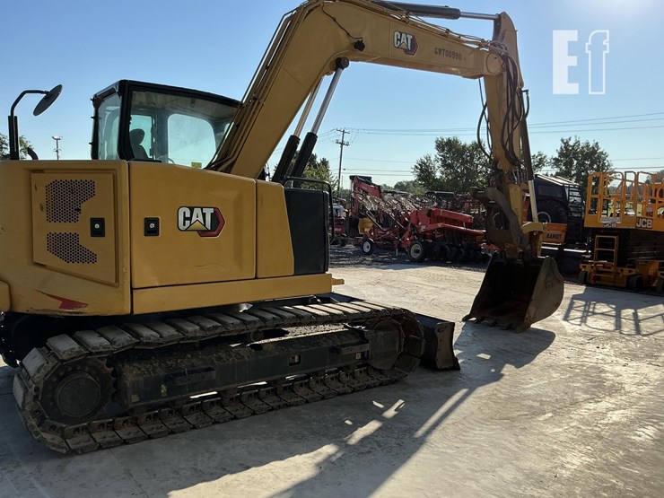 2021-caterpillar-310-image-5