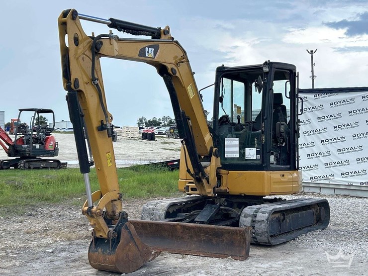 2018-caterpillar-305.5e2-image-1