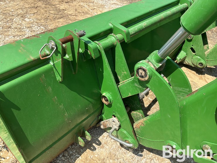 2012-john-deere-7230r-image-15
