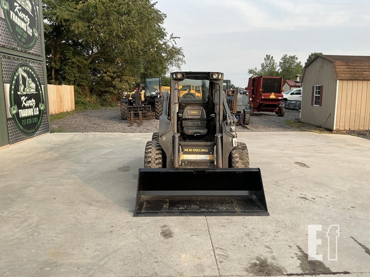2016-new-holland-l228-image-7